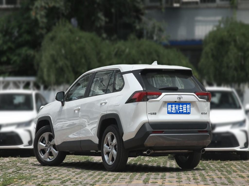 RAV4 榮放2021款 2.0L CVT兩驅(qū)風(fēng)尚PLUS版