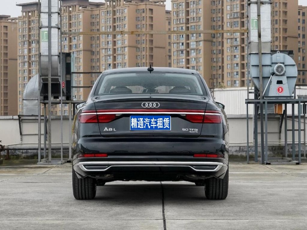 奧迪A8L2022款 50 TFSI quattro 舒適型 典藏版